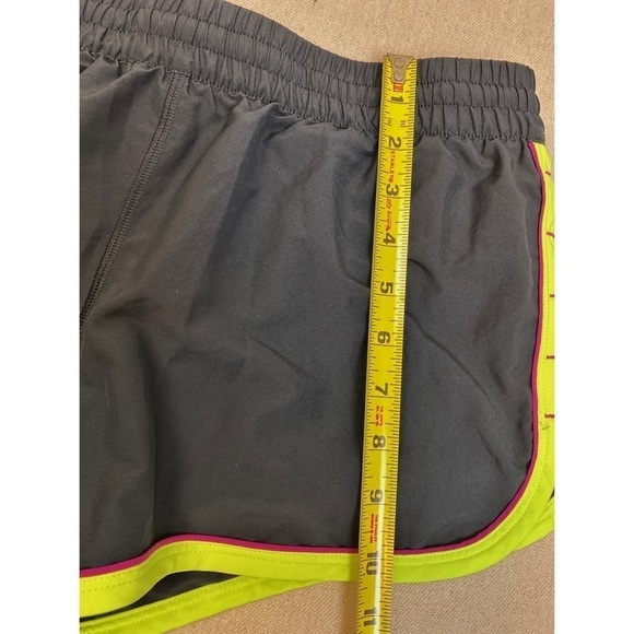 Under Armour Heat Gear Running Shorts S - Picture 5 of 5